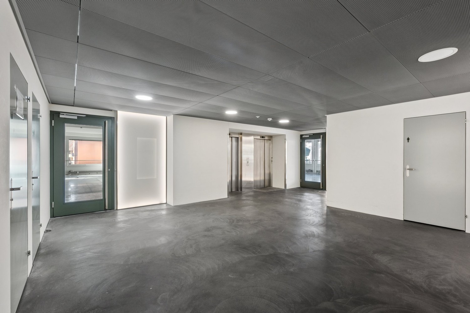 194m² office