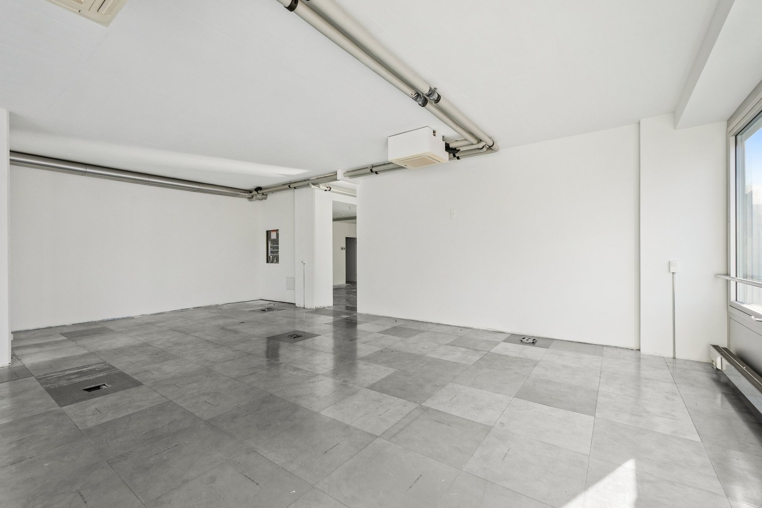 194m² office