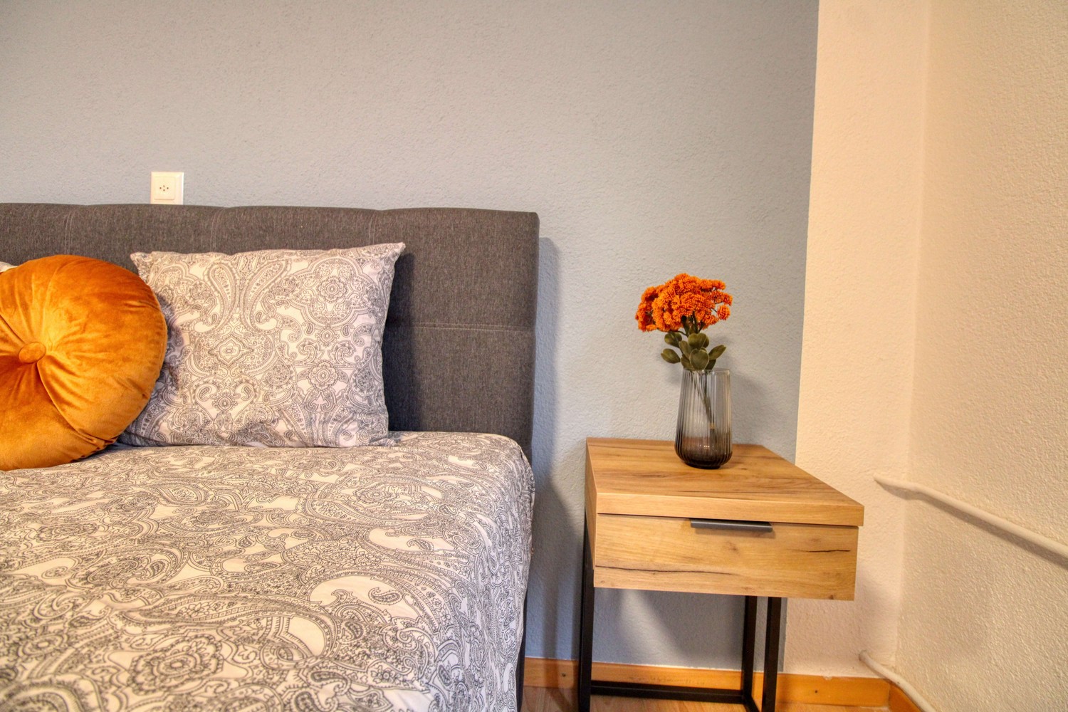 1 room single room