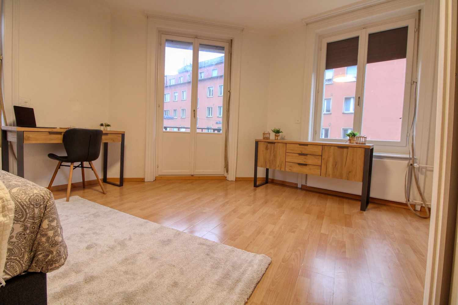 1 room single room