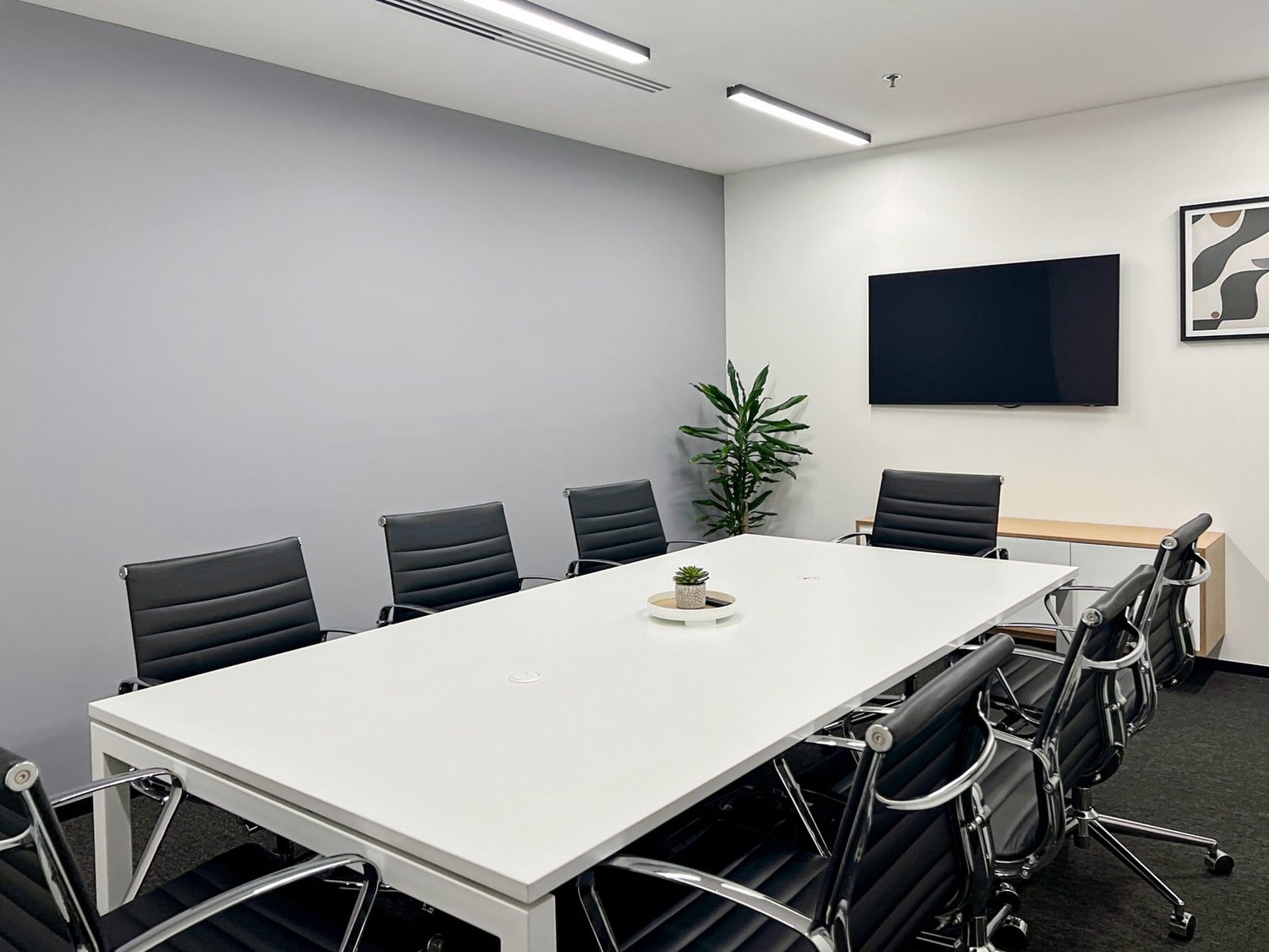 150m² office