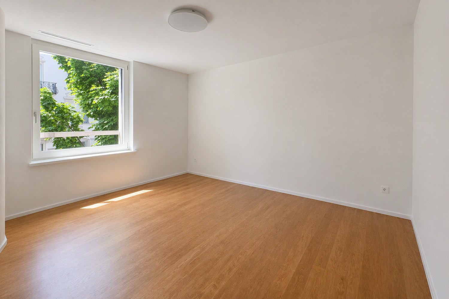 75m² office