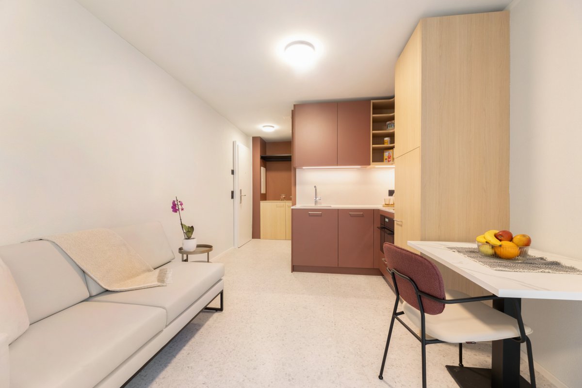2 rooms furnished flat