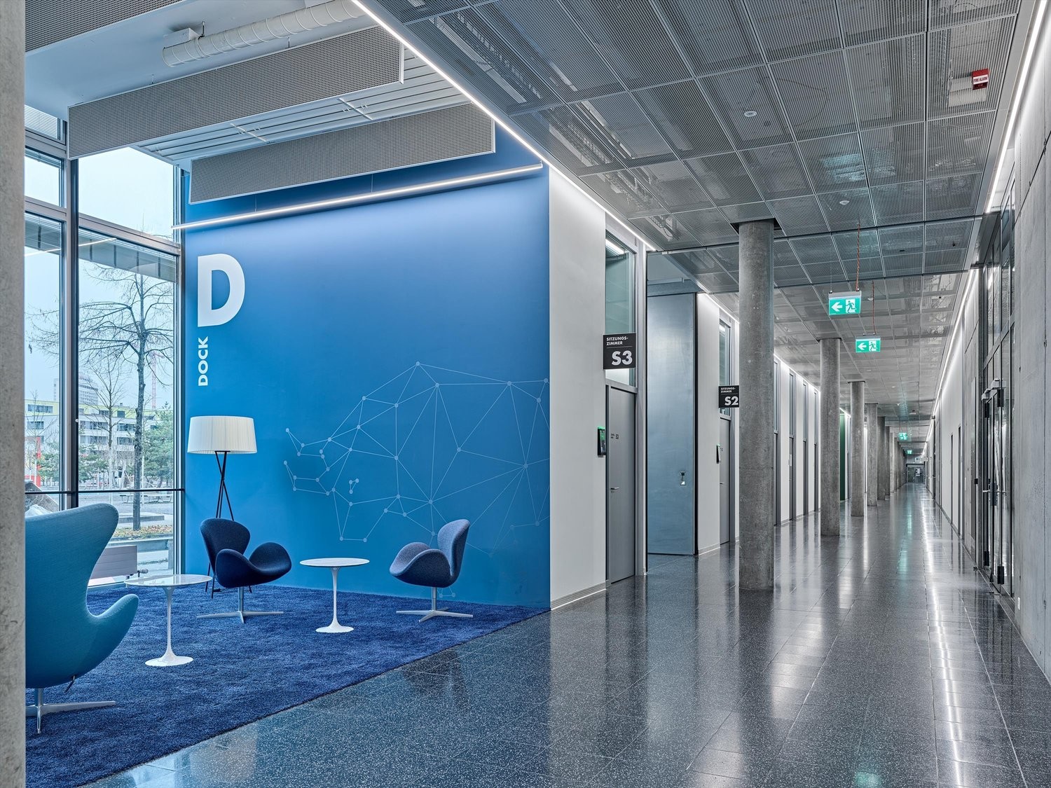 85m² office