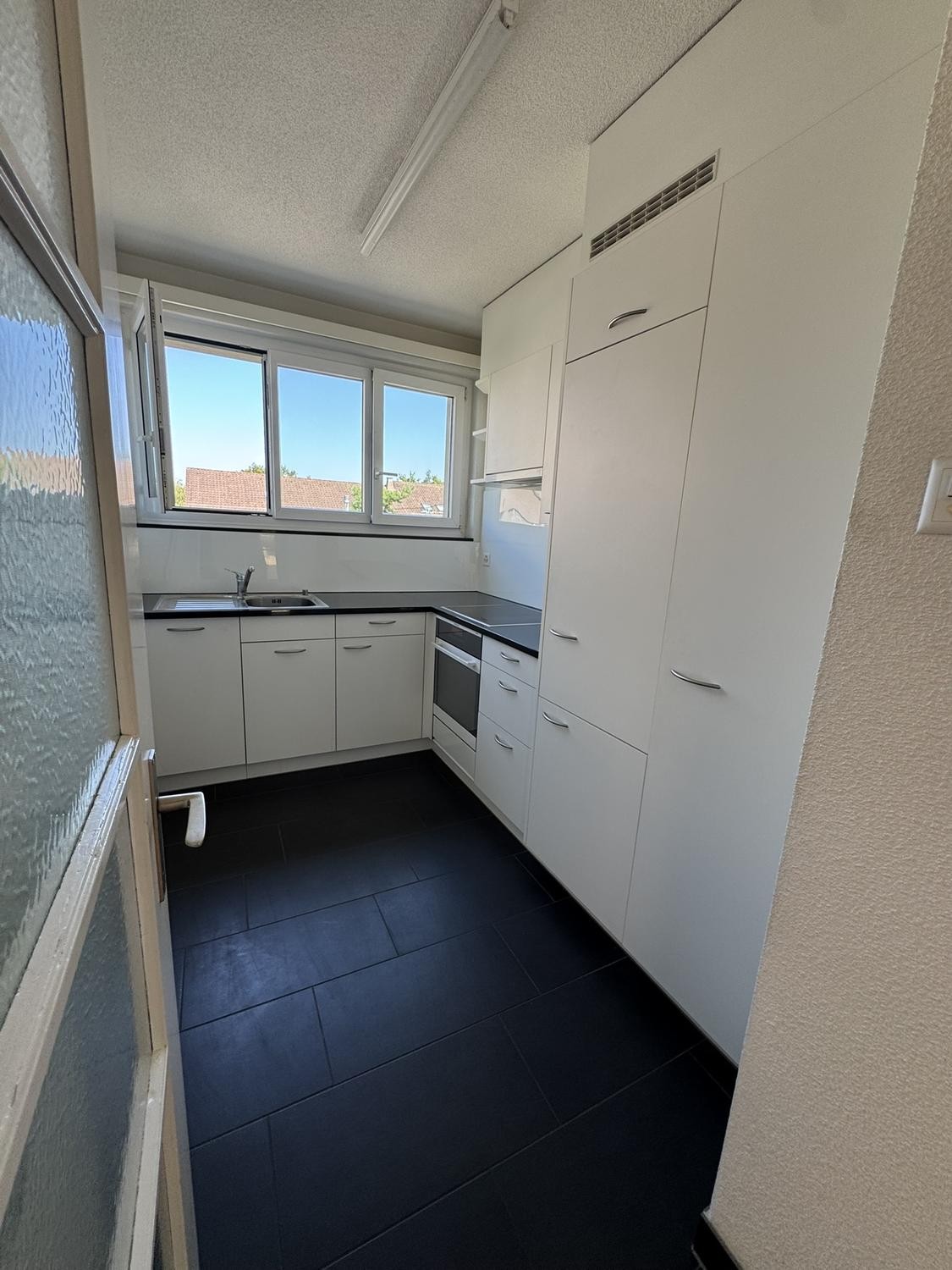 3 rooms apartment, photo 1 of 4