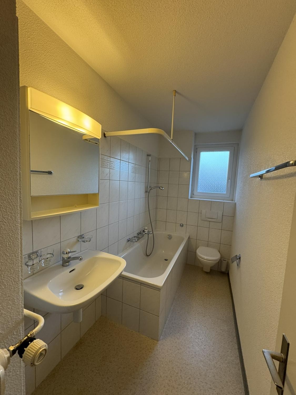 3 rooms apartment, photo 3 of 4