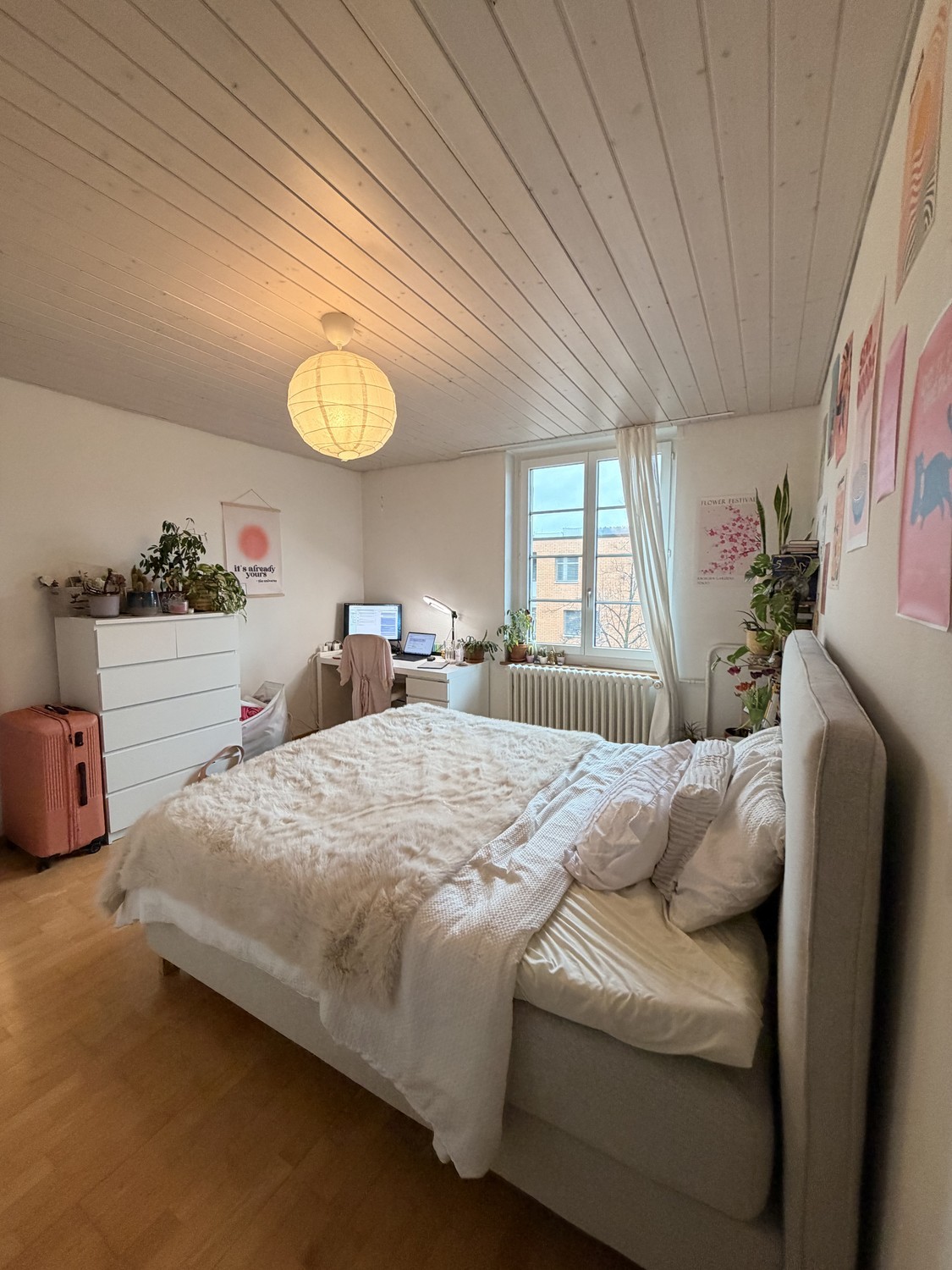 Chambre dans un appartement partagé