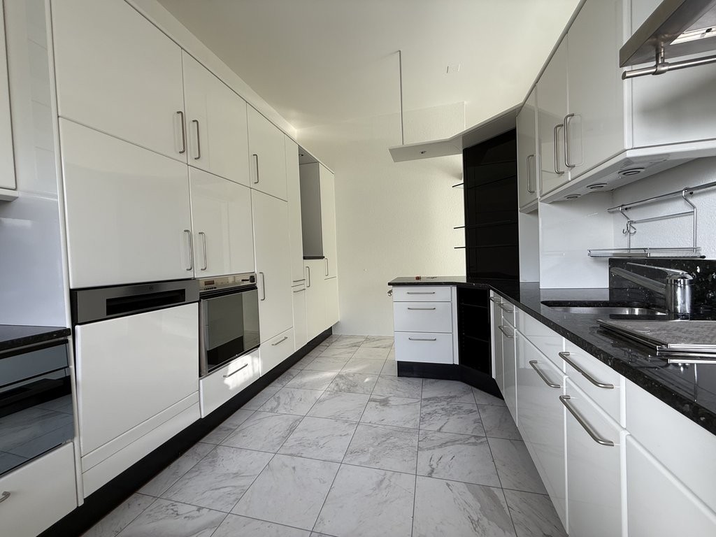 4 rooms attic flat