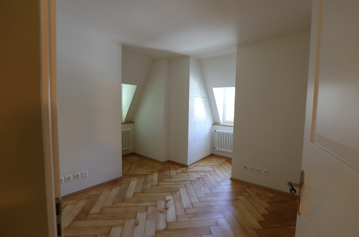 12m² office