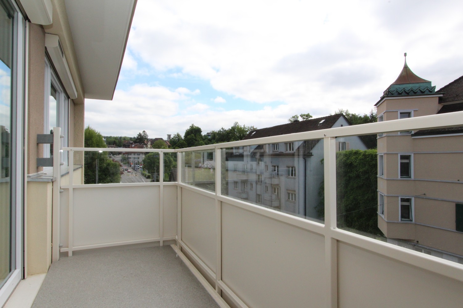 1 room apartment, photo 9 of 9