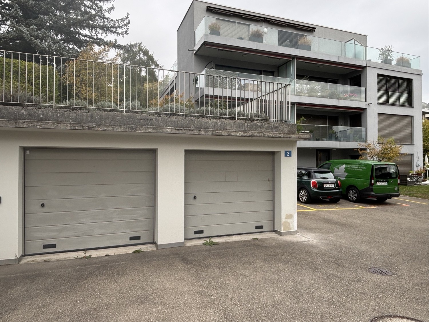 Single garage, photo 3 of 3