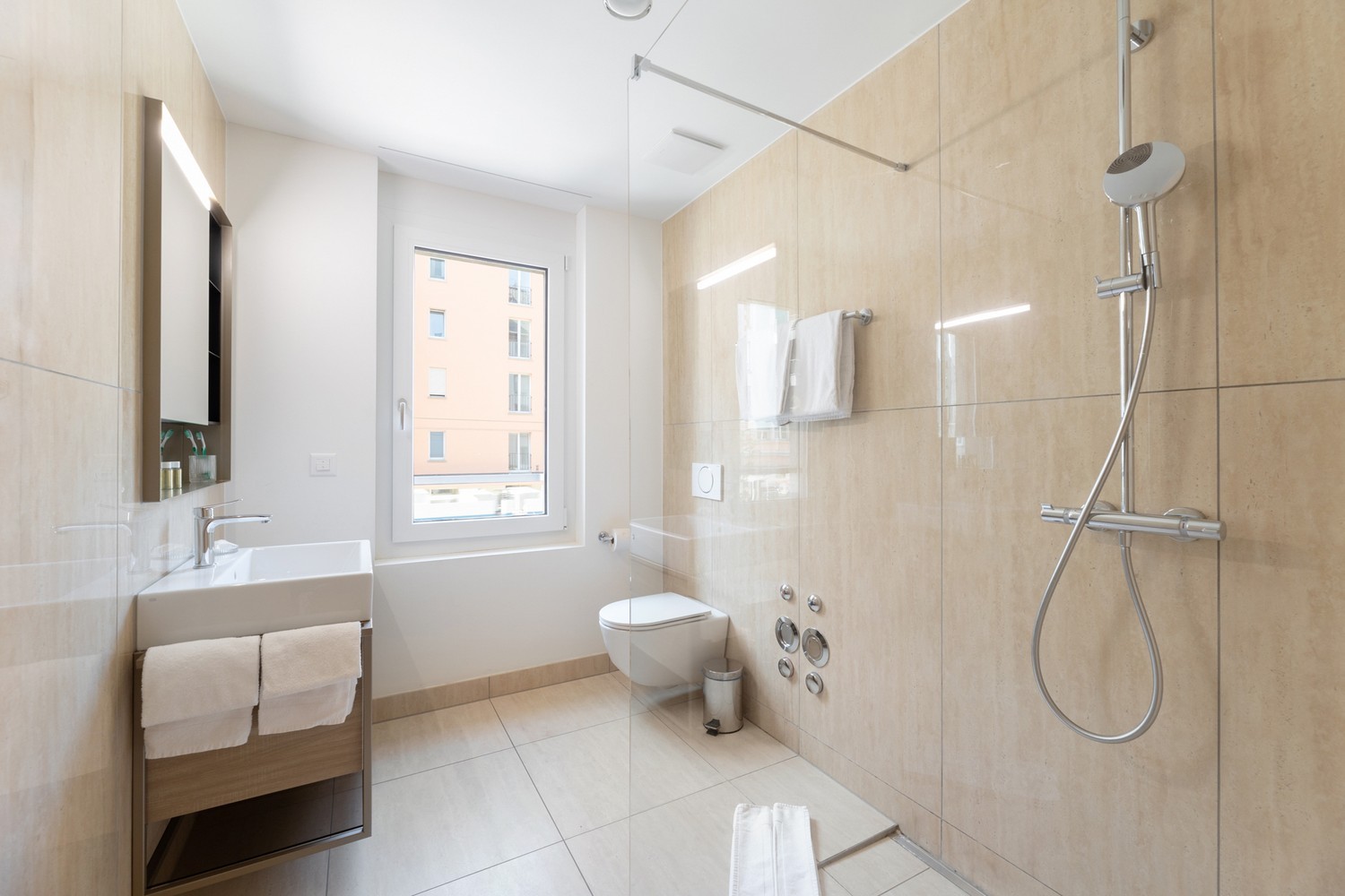 2 ½ rooms furnished flat, photo 5 of 6