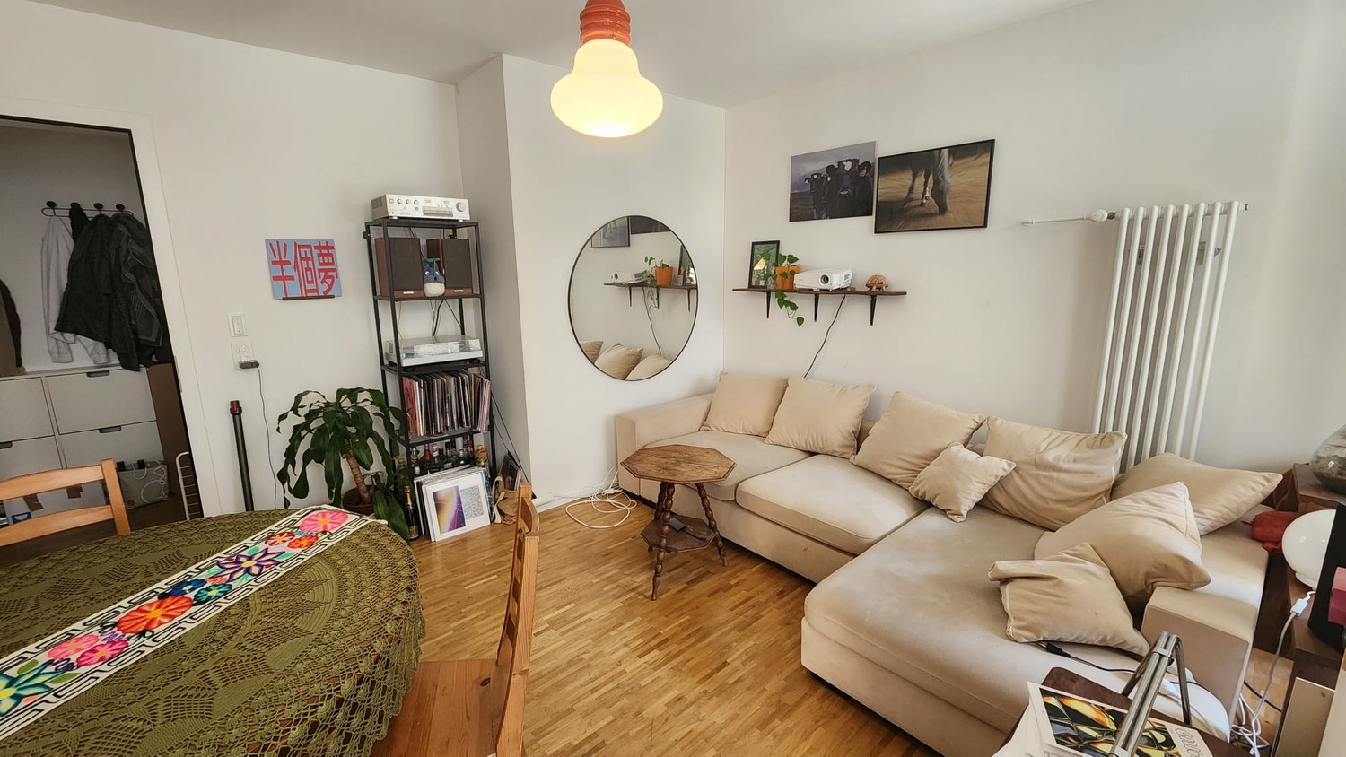 Camera in un appartamento condiviso