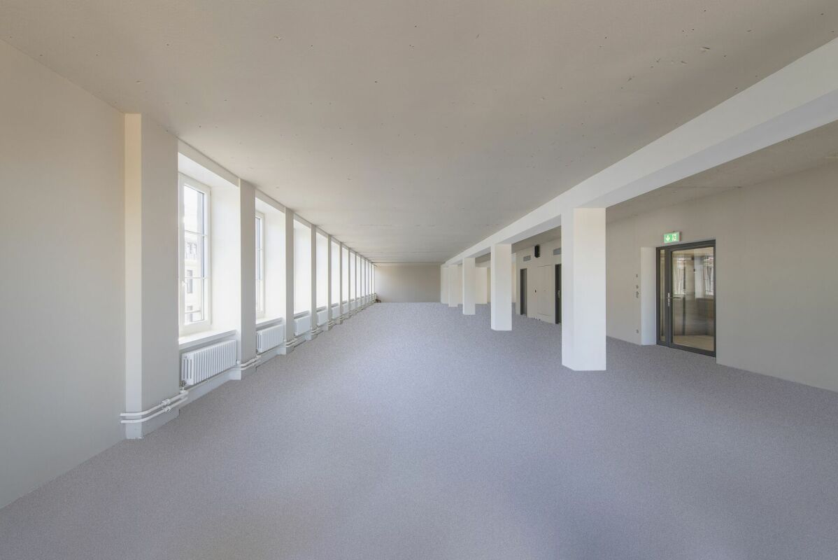 1500m² office