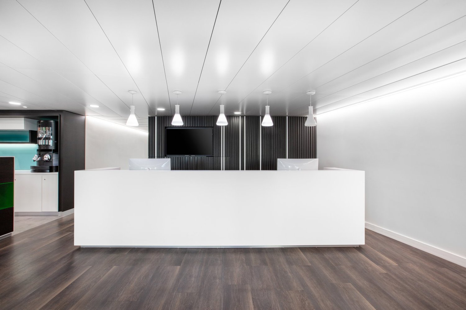 150m² office