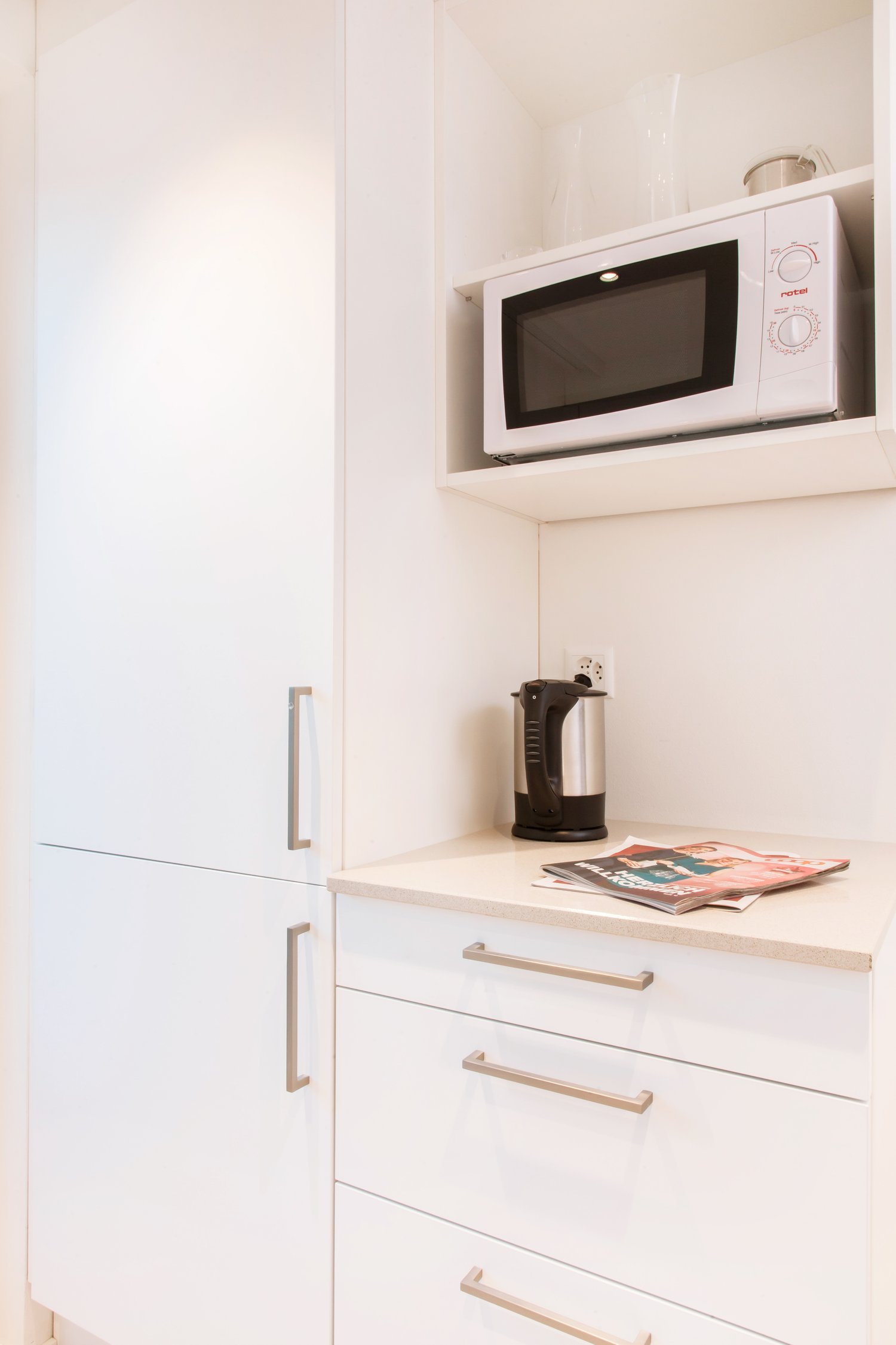 2 rooms furnished flat