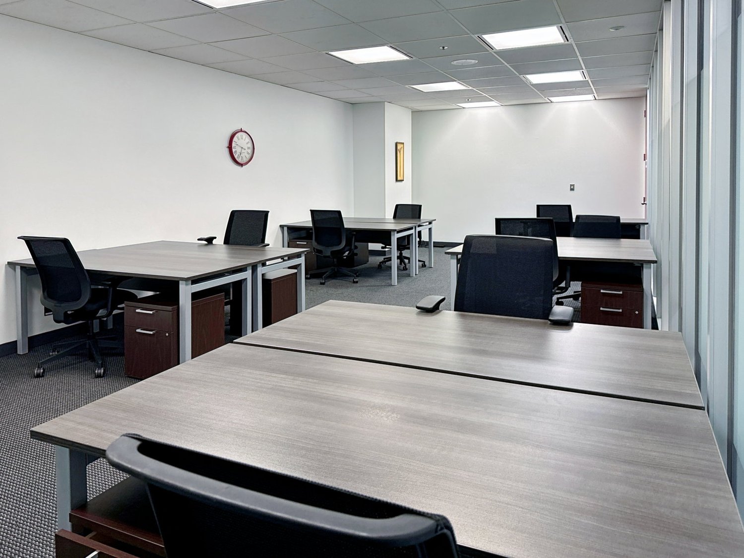 225m² office