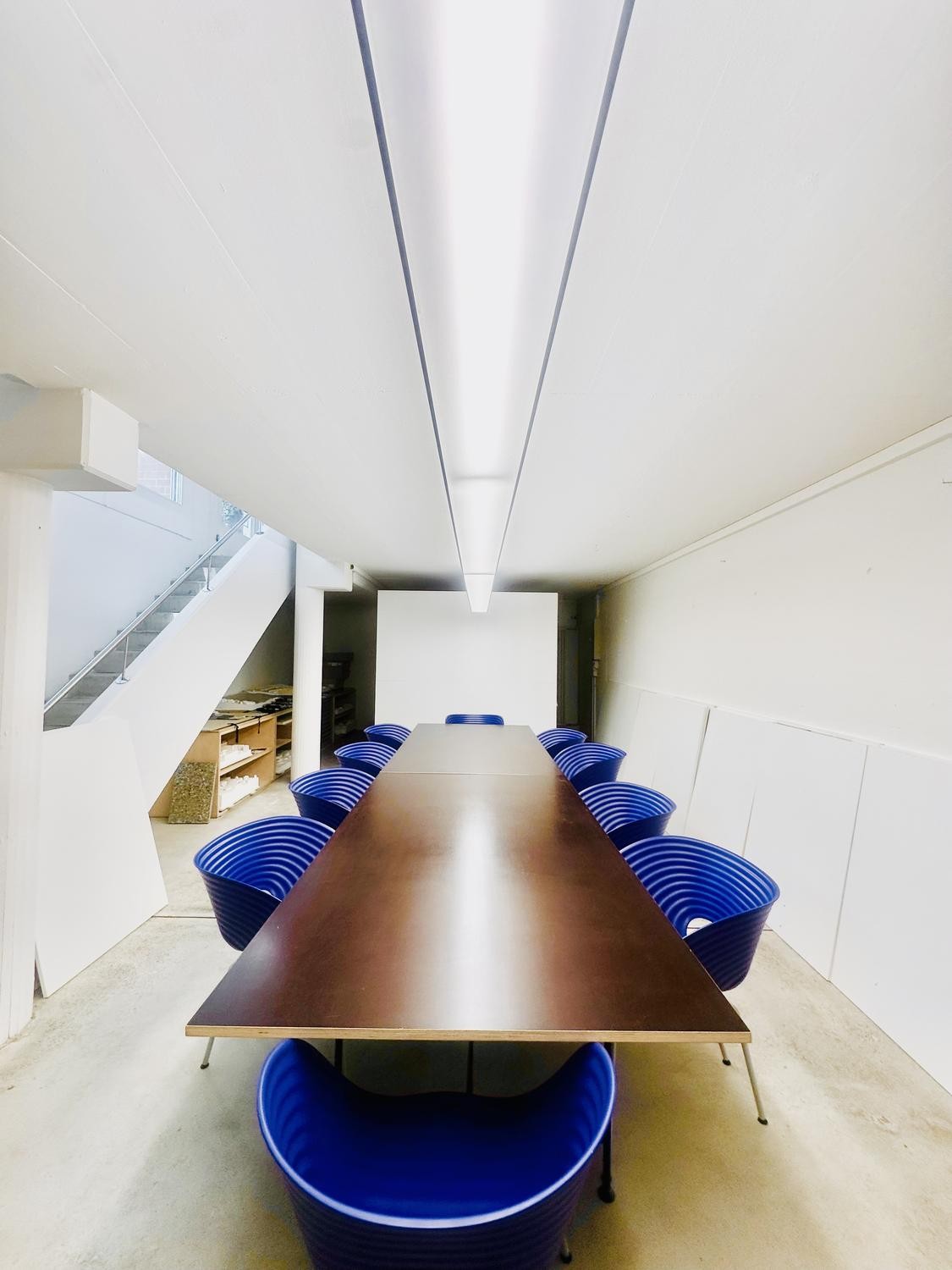155m² office