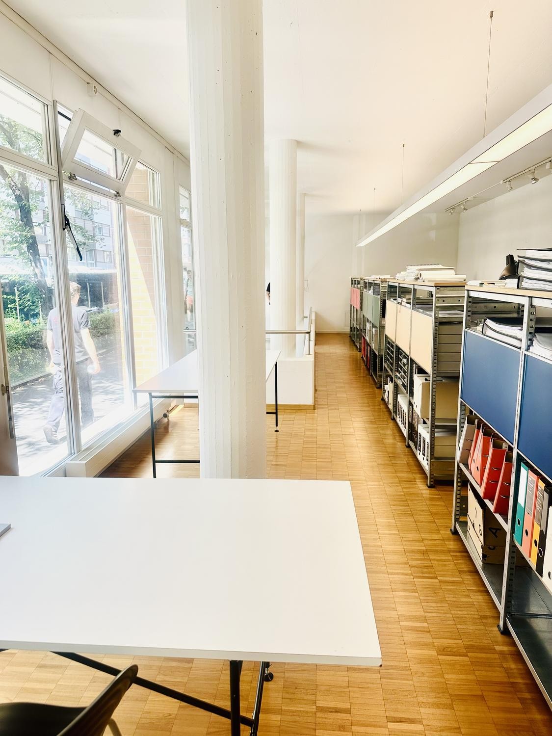 155m² office