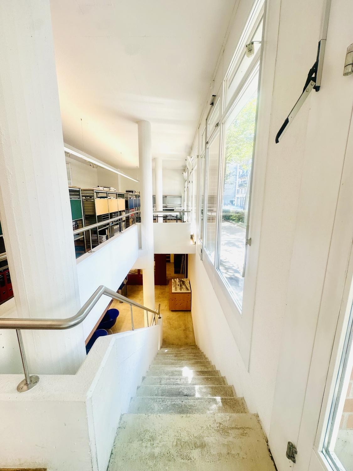 155m² office