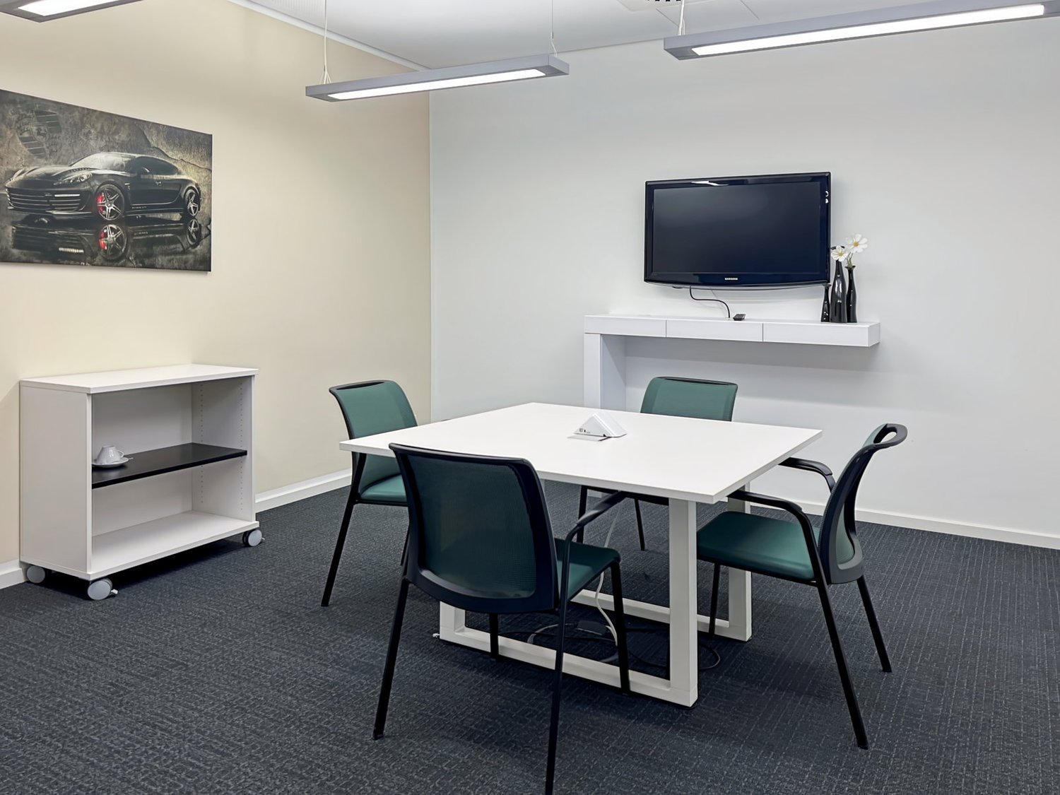 175m² office