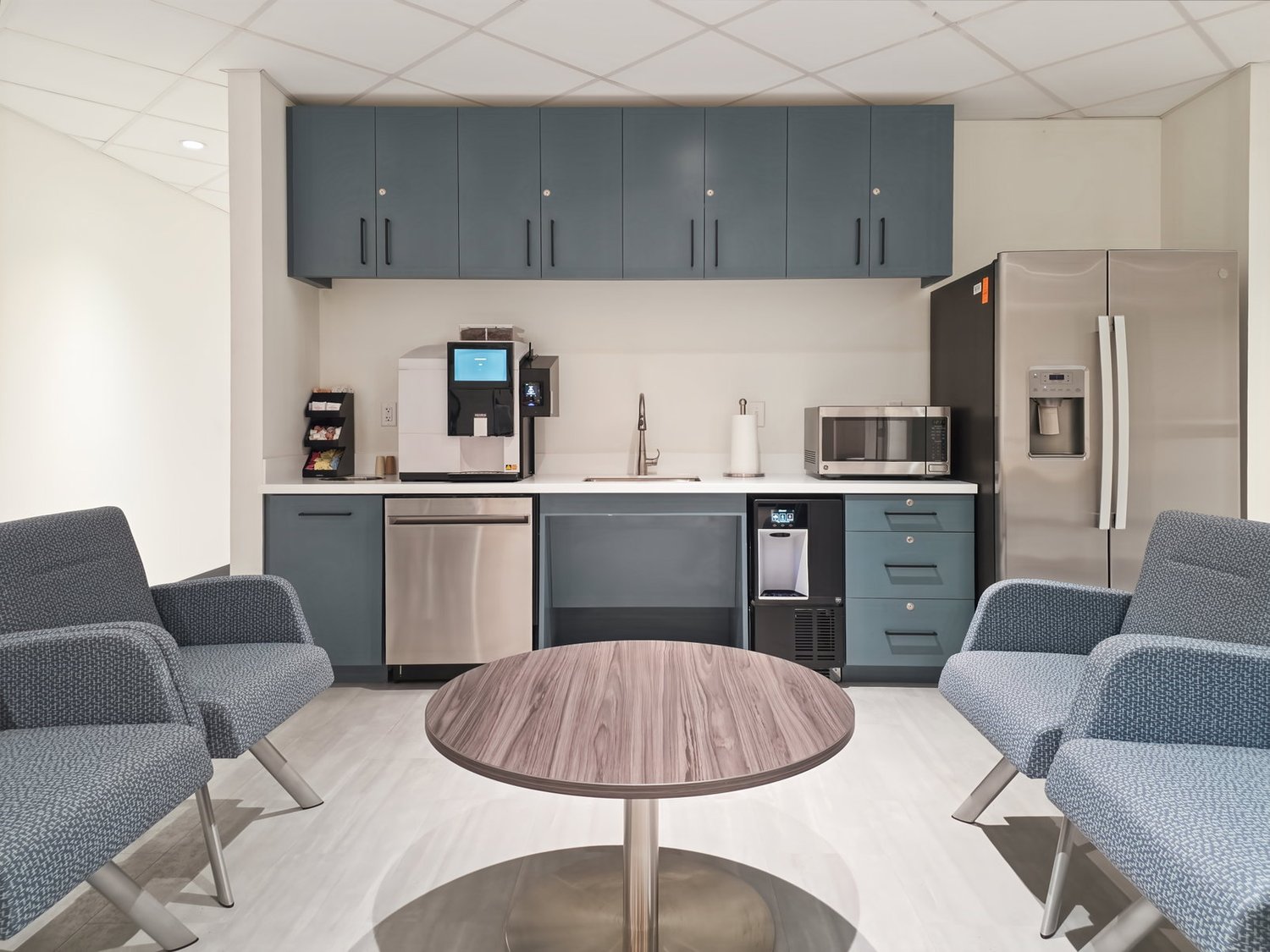 175m² office