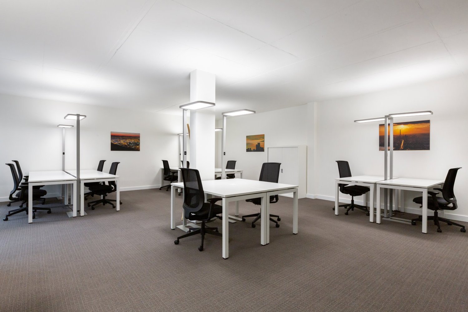 225m² office