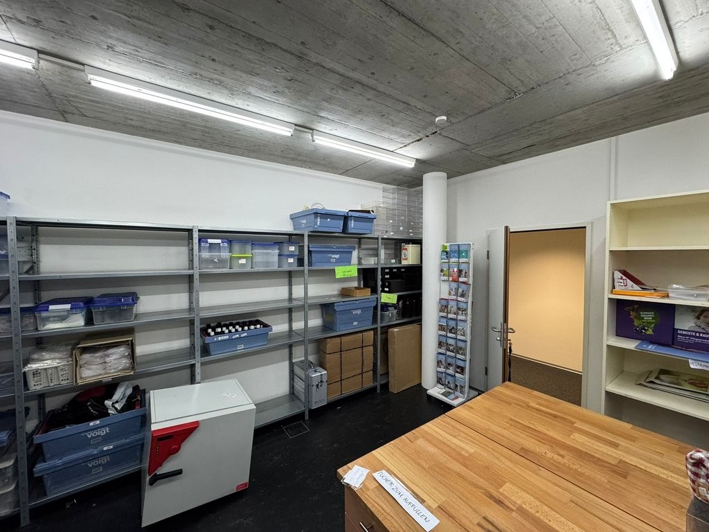 35m² office