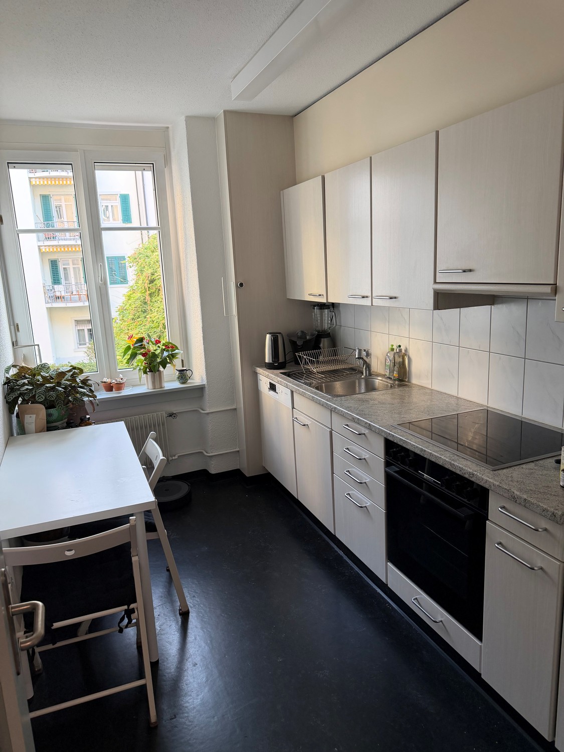 4 rooms apartment, photo 2 of 9
