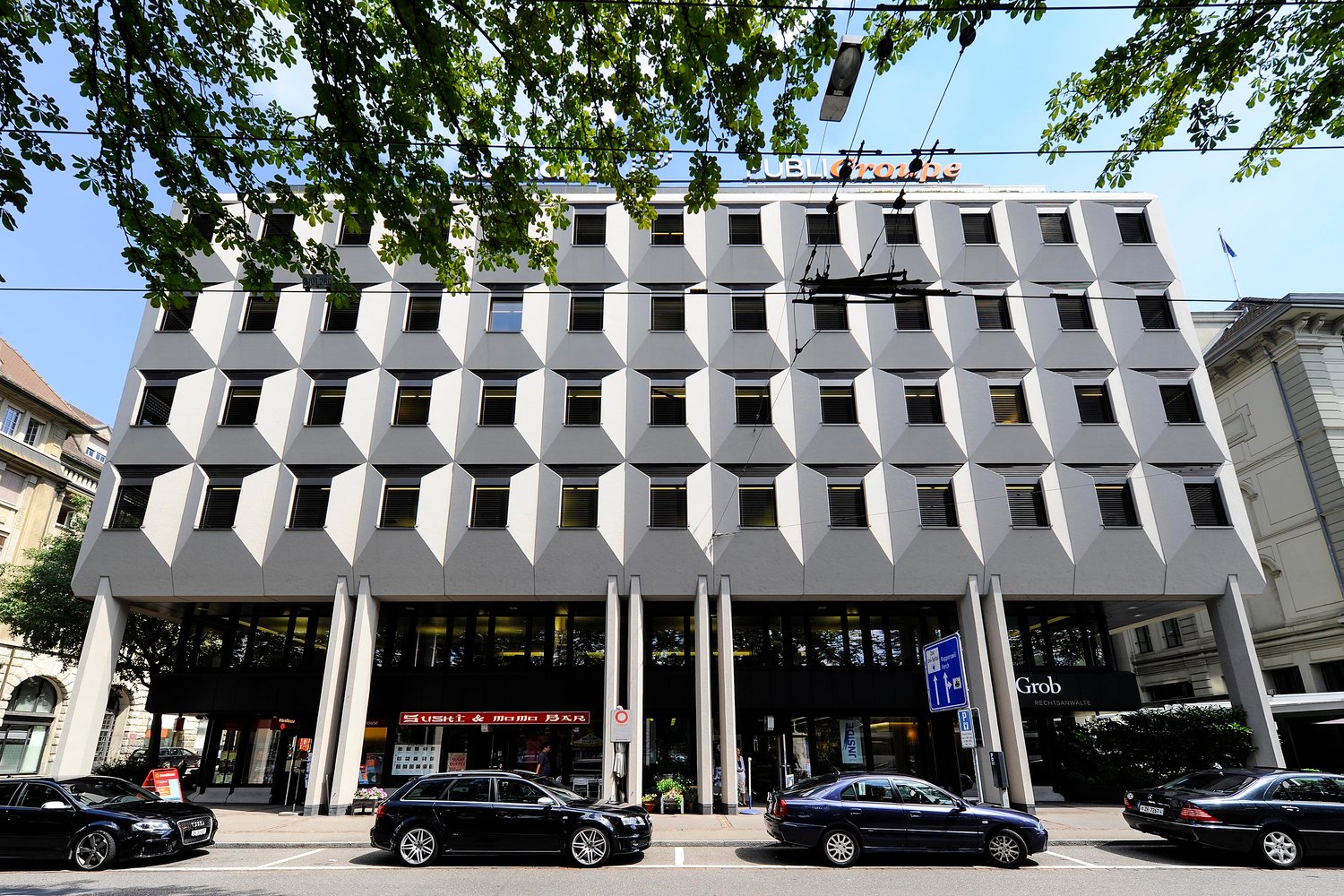 1700m² office