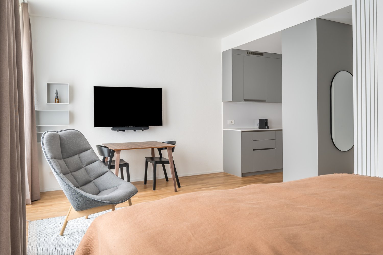 2 ½ rooms furnished flat
