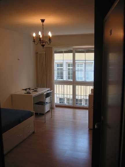 1 room furnished flat, photo 2 of 6