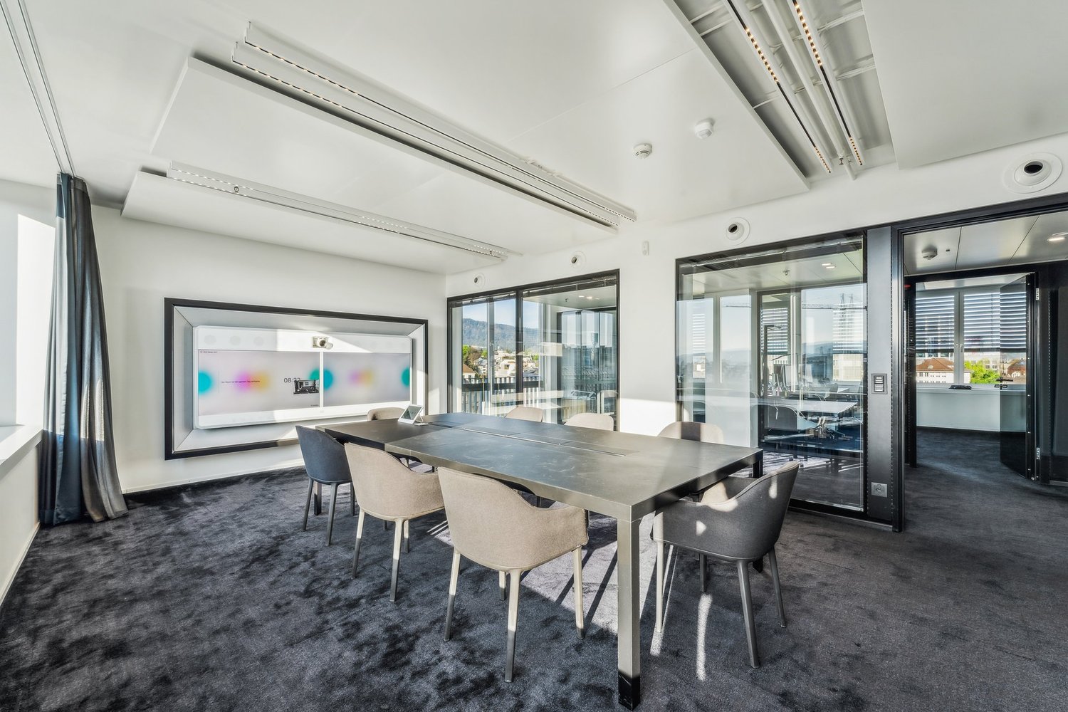 276m² office