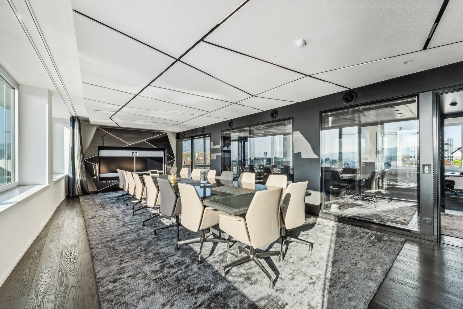 276m² office