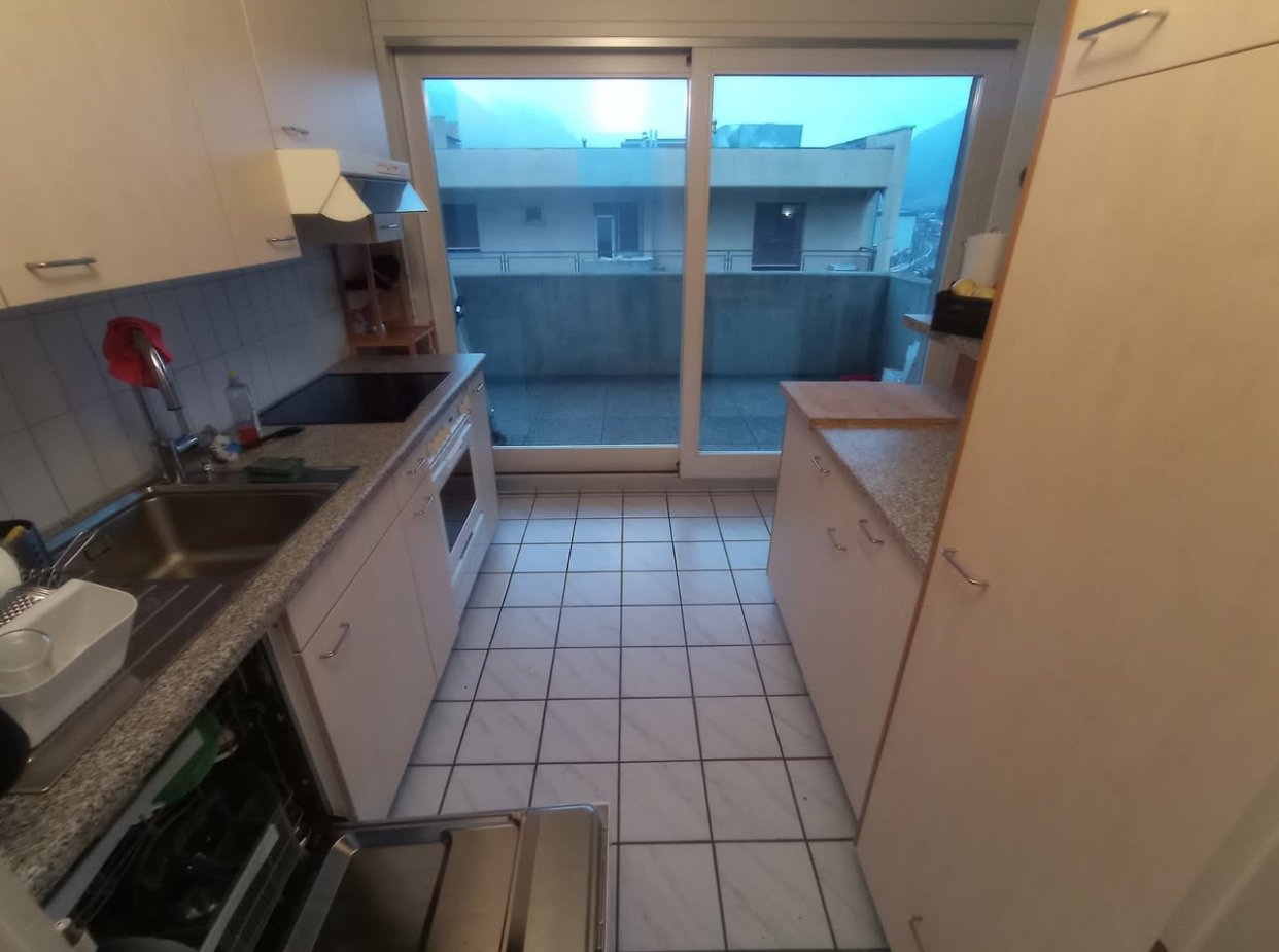 Room in a shared flat

Shared flat room for rent in Zürich – 17 m² – 885 CHF/month

Are you looking for a cozy room in a shared flat in Zürich? Discover this 17 m² room on Langstrasse (8004 Zürich) – ideal for someone who wants to live in a lively neighborhood and enjoy city life.

✨ Key details abo, photo 9 of 9