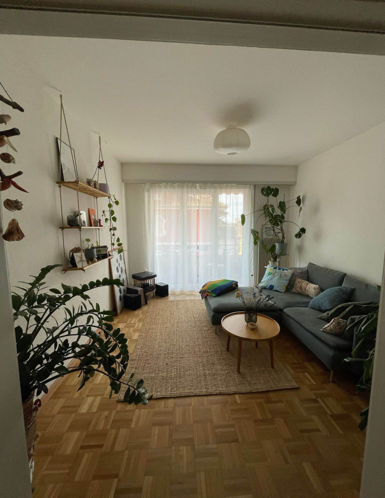 Room in a shared flat

Shared flat room for rent in Zürich – 17 m² – 885 CHF/month

Are you looking for a cozy room in a shared flat in Zürich? Discover this 17 m² room on Langstrasse (8004 Zürich) – ideal for someone who wants to live in a lively neighborhood and enjoy city life.

✨ Key details abo, photo 7 of 9