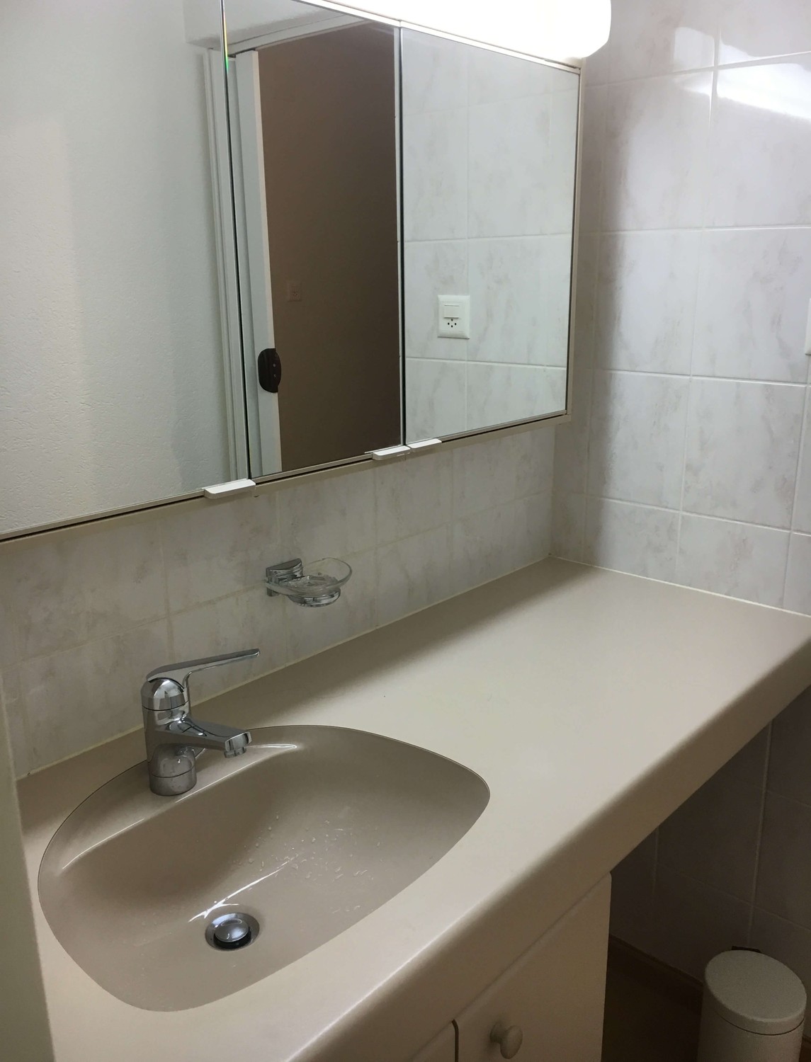 1 room single room