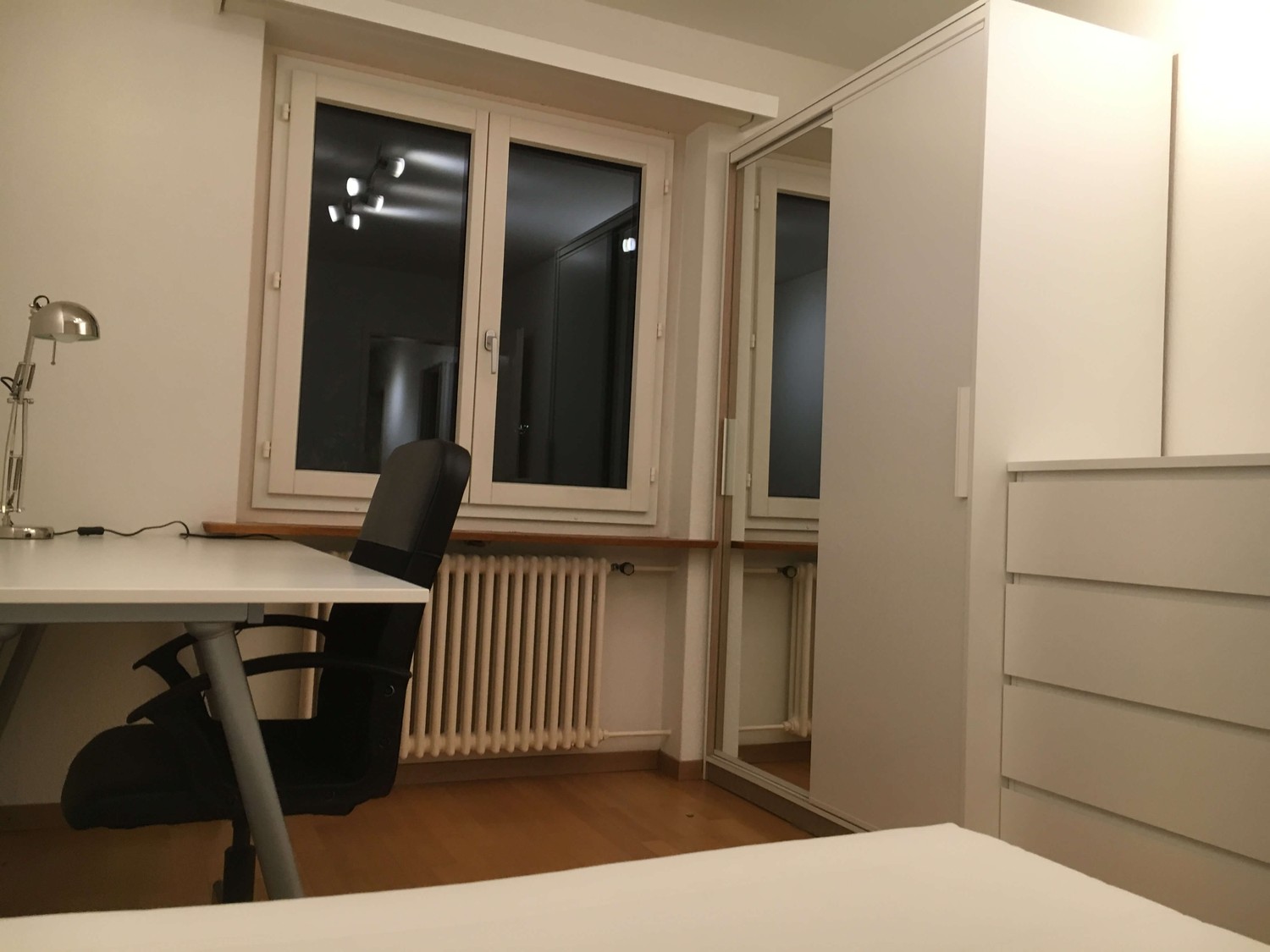 1 room single room