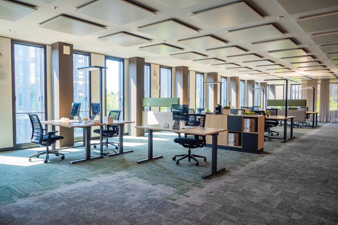 36000m² office