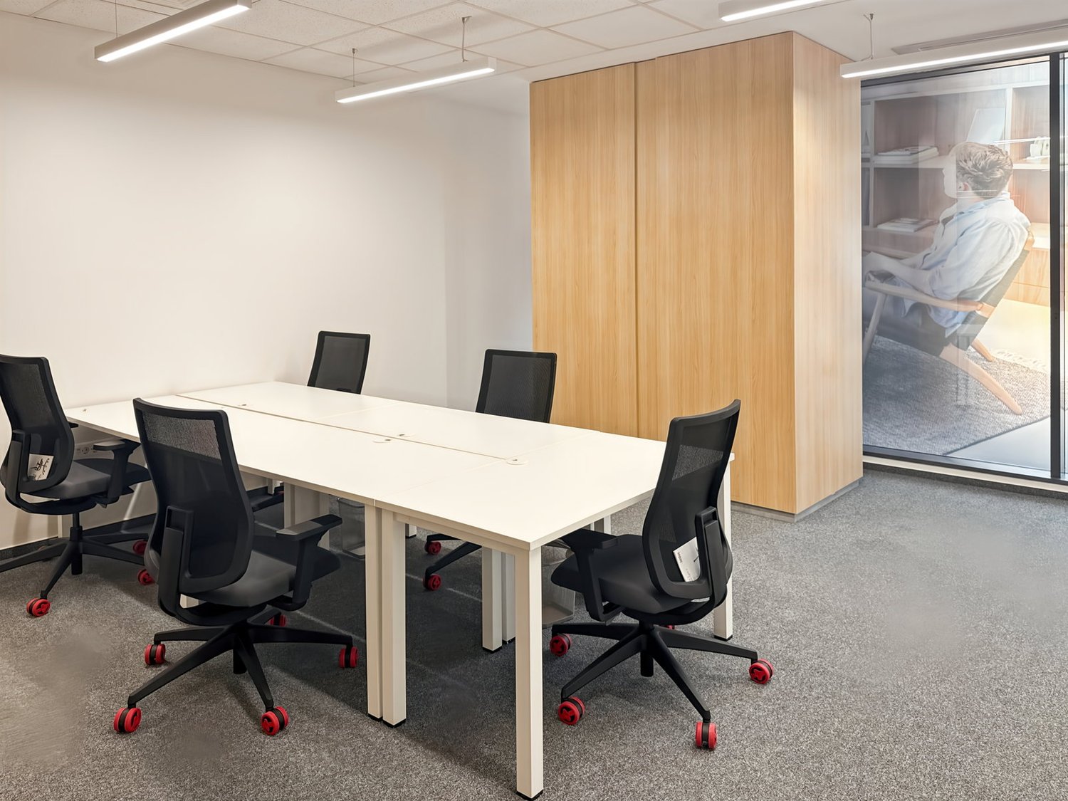 150m² office