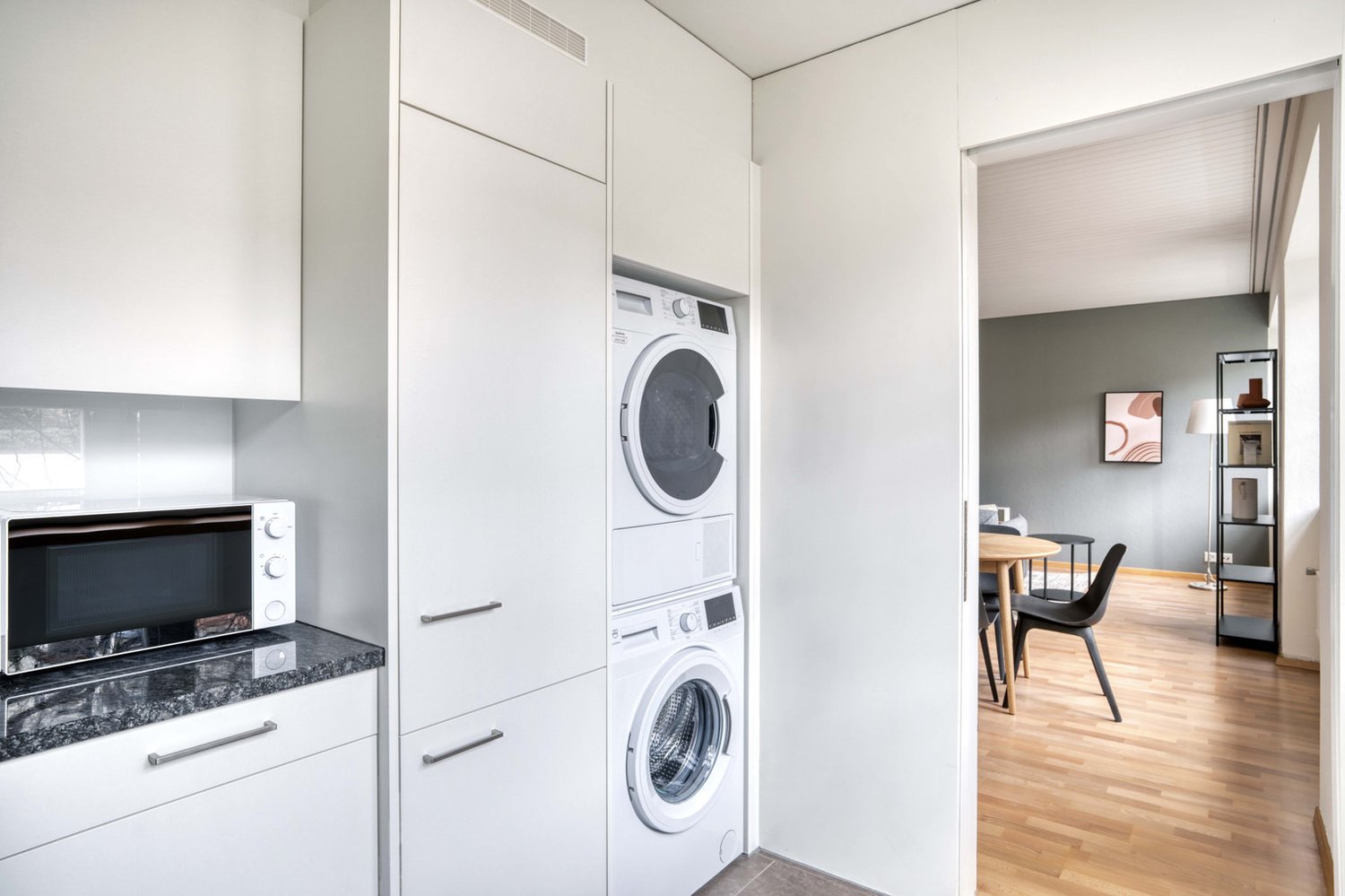 2 rooms furnished flat