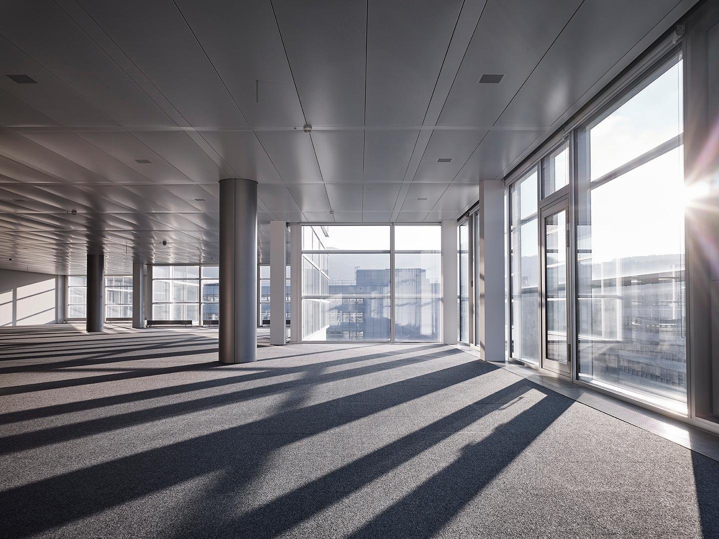 479m² office