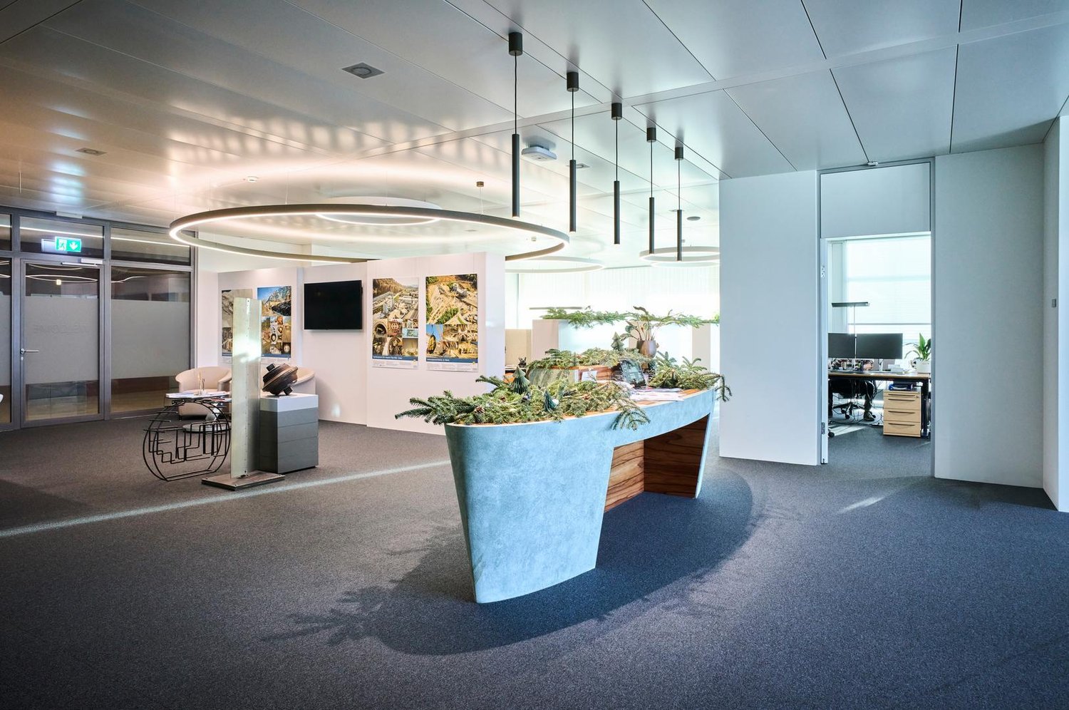 479m² office