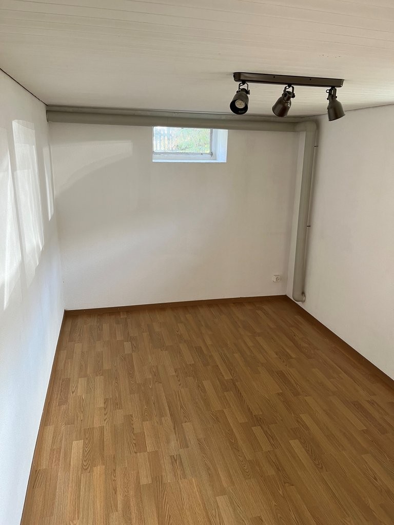 30m² commercial