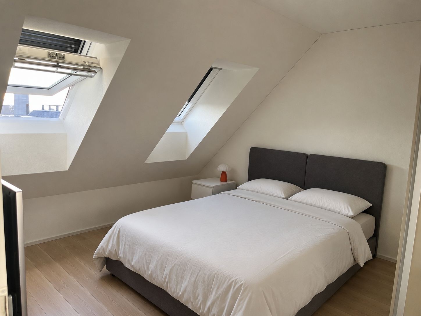 3 rooms attic flat