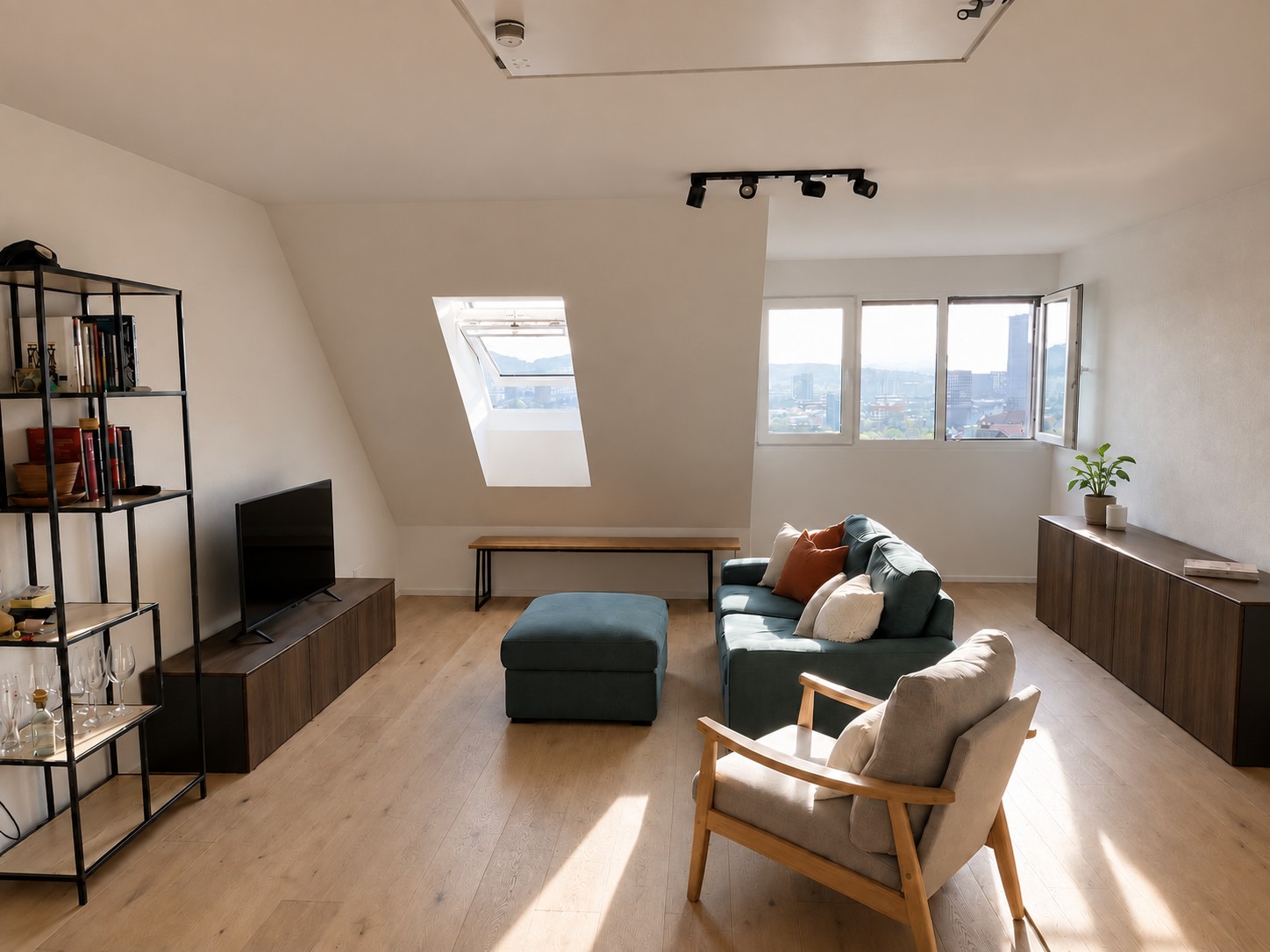 3 rooms attic flat