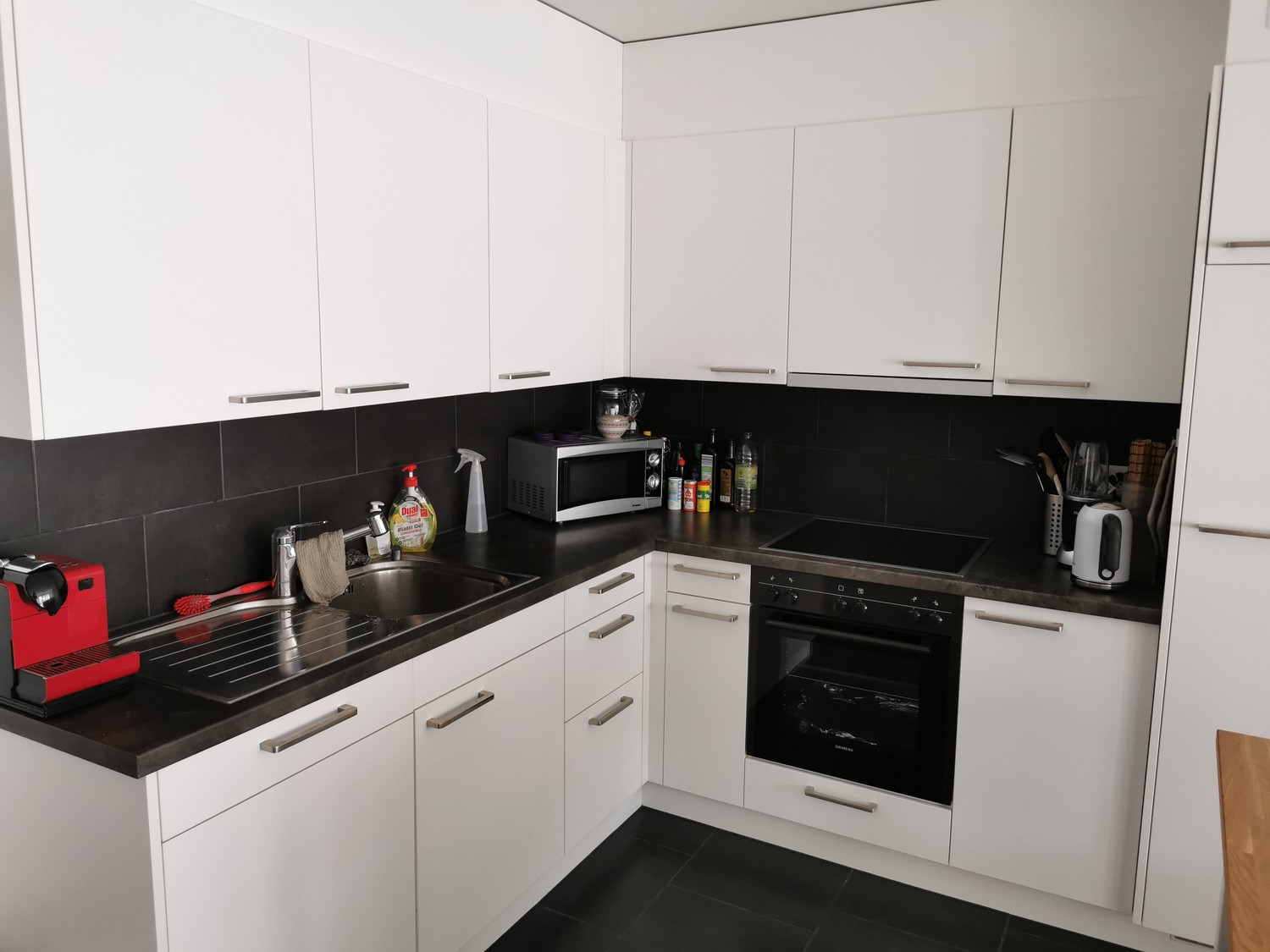 Furnished 3.5-room apartment for sublet in Zurich Schwamendingen–Stettbach