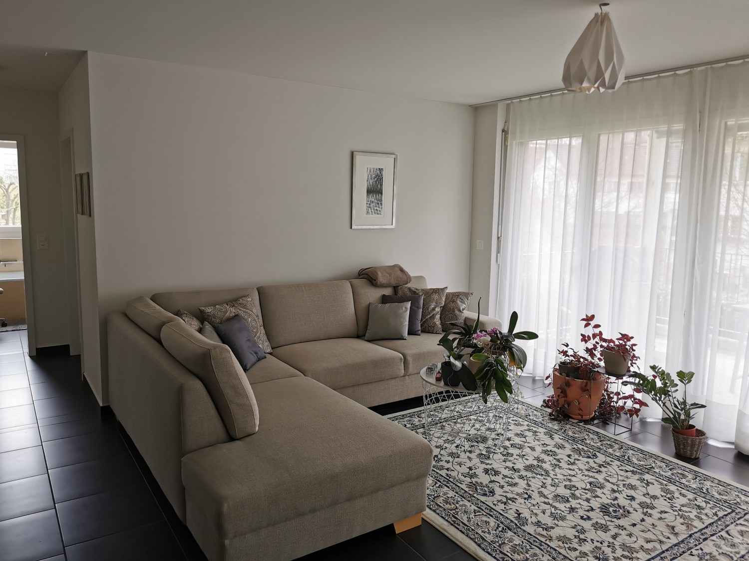 Furnished 3.5-room apartment for sublet in Zurich Schwamendingen–Stettbach