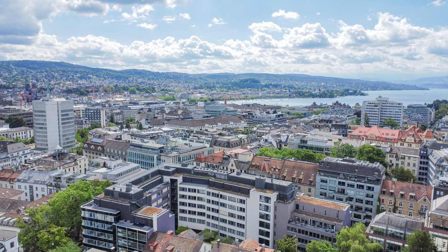 670m² office