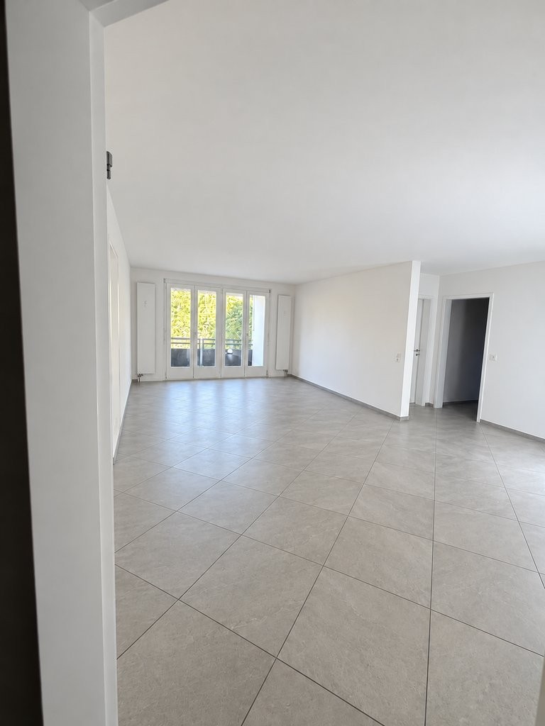 3 rooms apartment, photo 1 of 10